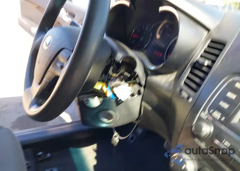 2014 Kia Forte Lx z USA, uszkodzony, nr VIN KNAFK4A65E5253563